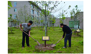 虹润公司董事长莅临武夷学院讲学